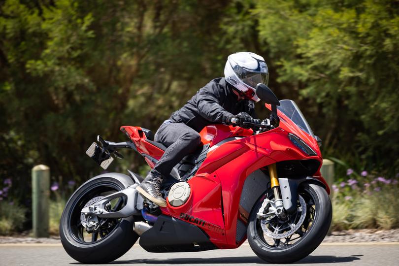 Mogens Johansen on the new Ducati Panigale V4S