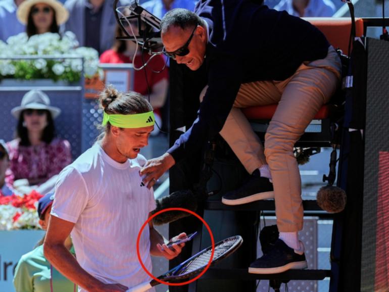 Alexander Zverev took a photo of a controversial mark despite the chair umpire’s attempt to stop him.